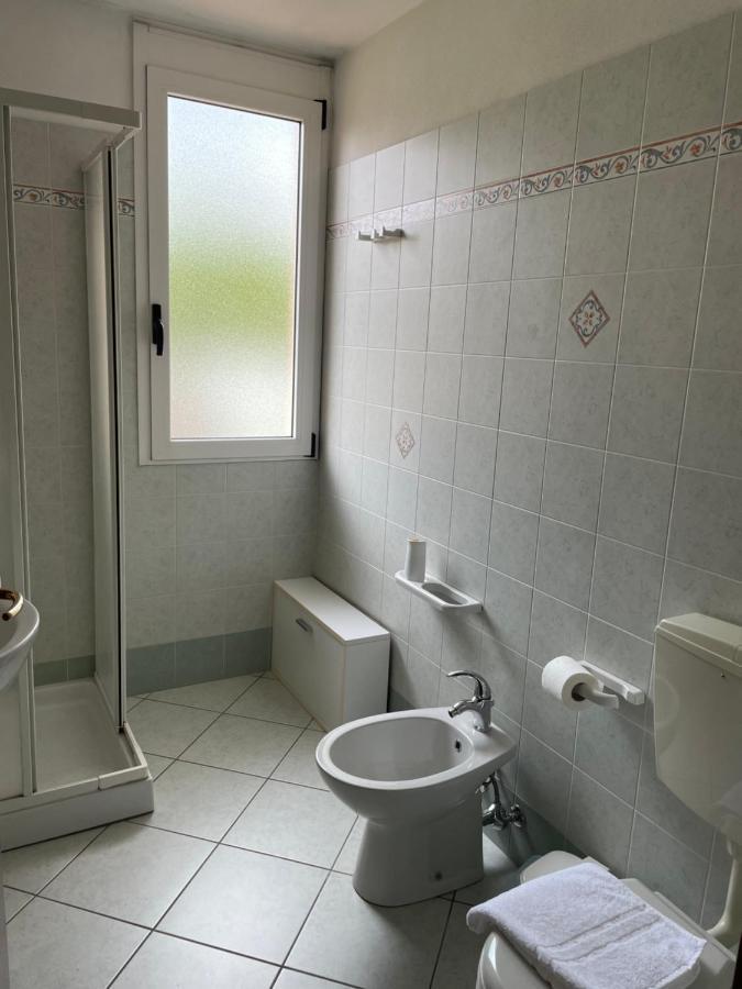 Casa Azzurra Camere Serravalle Sesia Exteriör bild