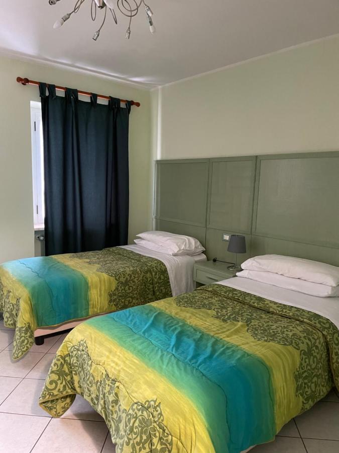Casa Azzurra Camere Serravalle Sesia Exteriör bild